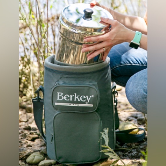 Berkey Travel Water Filter System Tote Carrying Case (listing is for tote only) - Picture 1 of 1